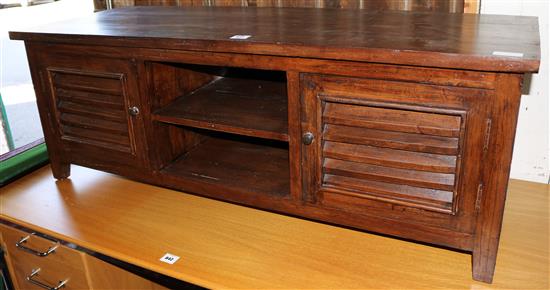 Hardwood low stand(-)